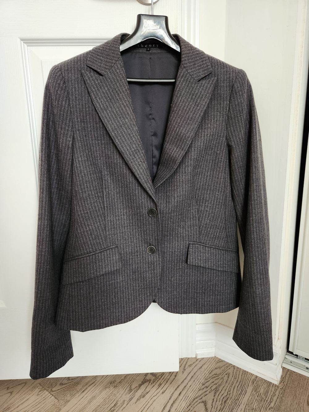Theory Wool Pinstripe Blazer Jacket – Size 6